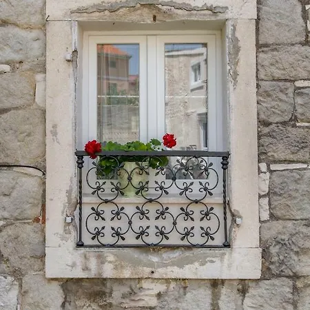 Studio Central Split דירה