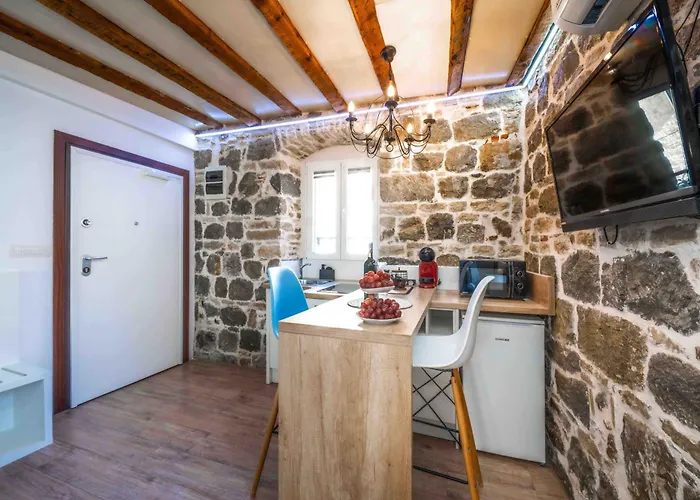 Studio Central Split *