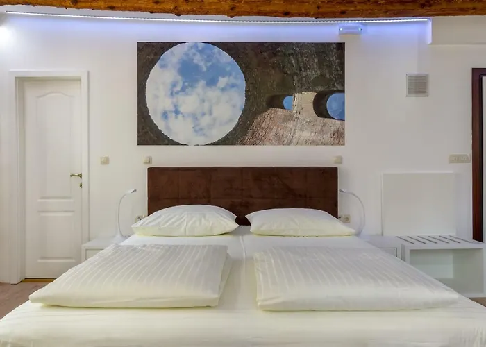 Studio Central Split * Split